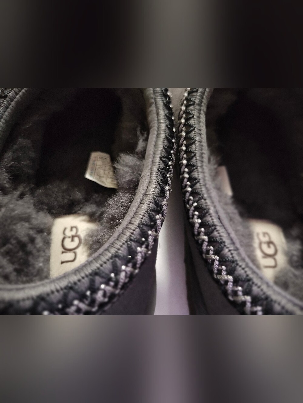 UGG Men’s Charcoal Suede Slip-On Slippers - Picture 4 of 6